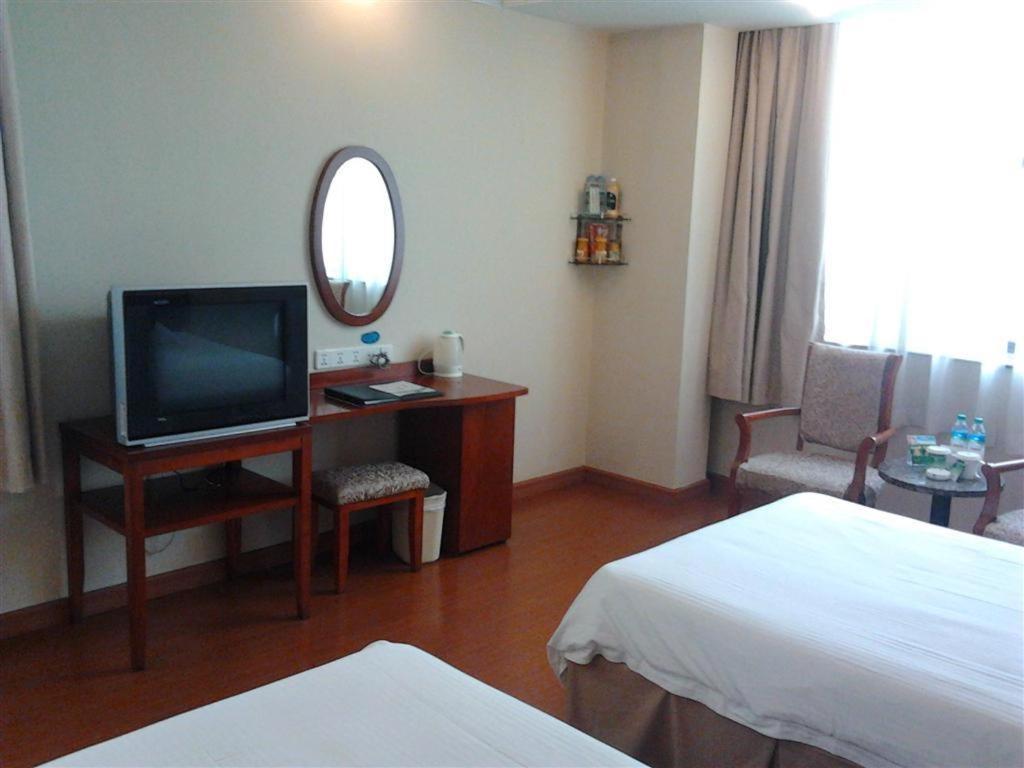 Greentree Inn Jiujiang Railway Station Business Hotel Bilik gambar